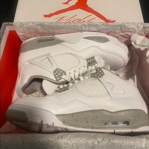 Air Jordan retro 4’s
